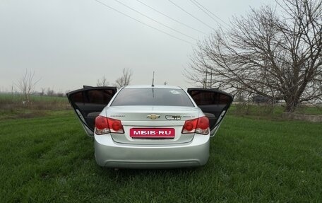 Chevrolet Cruze II, 2009 год, 550 000 рублей, 12 фотография