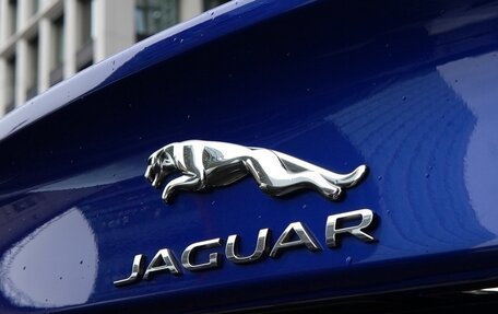 Jaguar XE I рестайлинг, 2020 год, 4 000 000 рублей, 10 фотография