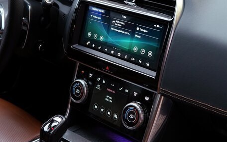 Jaguar XE I рестайлинг, 2020 год, 4 000 000 рублей, 29 фотография