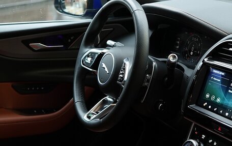 Jaguar XE I рестайлинг, 2020 год, 4 000 000 рублей, 31 фотография