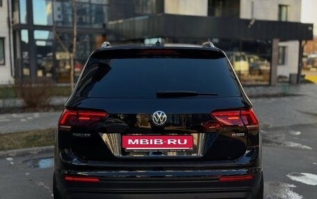 Volkswagen Tiguan II, 2018 год, 2 699 000 рублей, 5 фотография