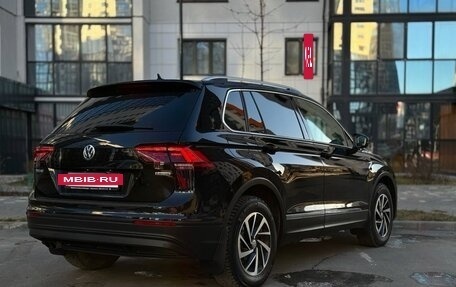 Volkswagen Tiguan II, 2018 год, 2 699 000 рублей, 6 фотография