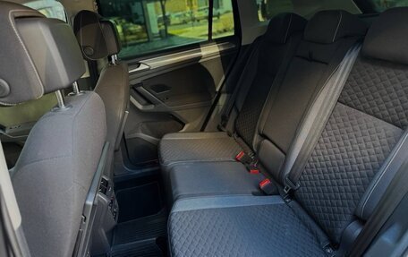 Volkswagen Tiguan II, 2018 год, 2 699 000 рублей, 15 фотография