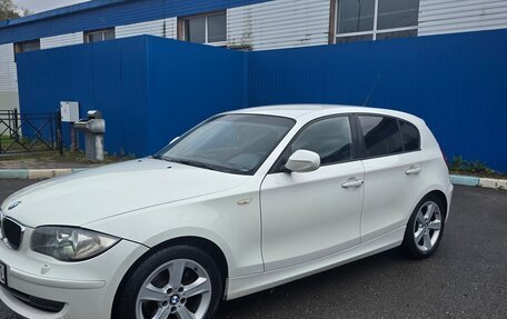 BMW 1 серия, 2010 год, 720 000 рублей, 2 фотография