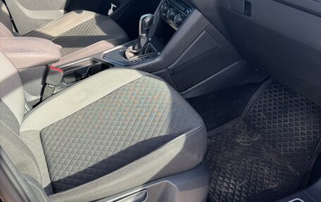 Volkswagen Tiguan II, 2017 год, 1 720 000 рублей, 5 фотография