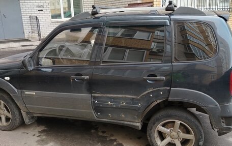 Chevrolet Niva I рестайлинг, 2012 год, 600 000 рублей, 2 фотография