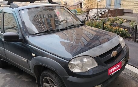 Chevrolet Niva I рестайлинг, 2012 год, 600 000 рублей, 3 фотография