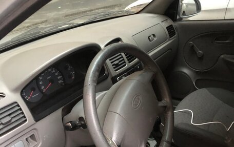 KIA Rio II, 2005 год, 300 000 рублей, 13 фотография