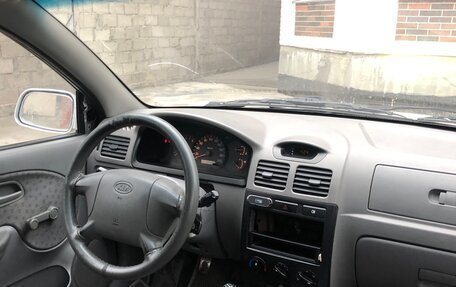 KIA Rio II, 2005 год, 300 000 рублей, 15 фотография