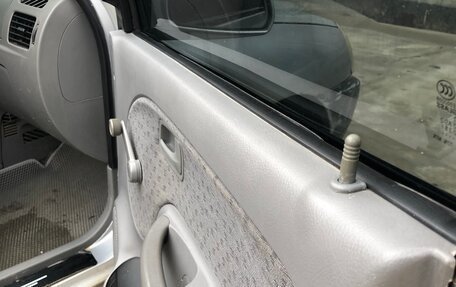 KIA Rio II, 2005 год, 300 000 рублей, 17 фотография