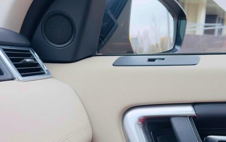 Land Rover Discovery Sport I рестайлинг, 2018 год, 2 500 000 рублей, 7 фотография