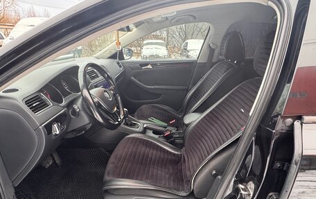 Volkswagen Jetta VI, 2017 год, 1 390 000 рублей, 5 фотография