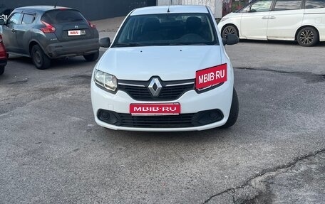 Renault Logan II, 2015 год, 438 000 рублей, 1 фотография