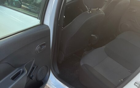 Renault Logan II, 2015 год, 438 000 рублей, 10 фотография