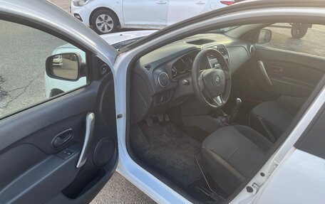 Renault Logan II, 2015 год, 438 000 рублей, 11 фотография