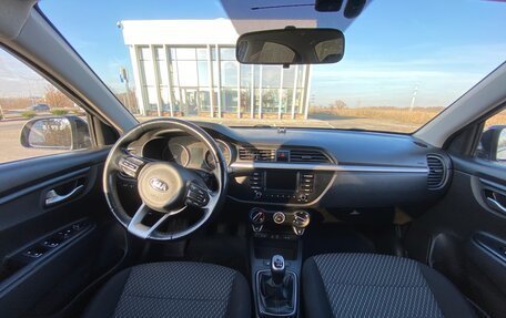 KIA Rio IV, 2018 год, 1 300 000 рублей, 6 фотография