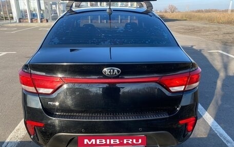 KIA Rio IV, 2018 год, 1 300 000 рублей, 5 фотография