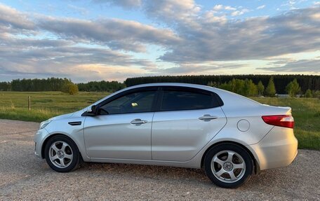 KIA Rio III рестайлинг, 2011 год, 700 000 рублей, 9 фотография