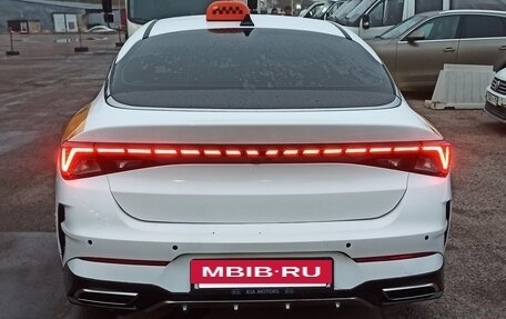 KIA K5, 2022 год, 2 300 000 рублей, 6 фотография
