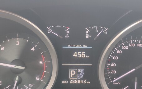 Toyota Land Cruiser 200, 2014 год, 3 800 000 рублей, 7 фотография