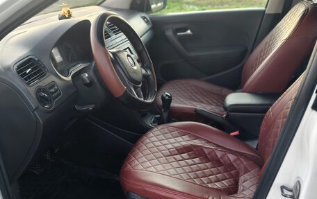 Volkswagen Polo VI (EU Market), 2019 год, 720 000 рублей, 2 фотография