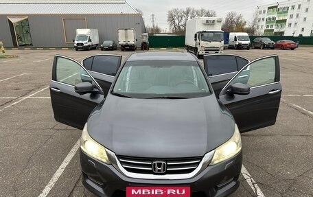 Honda Accord IX рестайлинг, 2013 год, 1 470 000 рублей, 5 фотография
