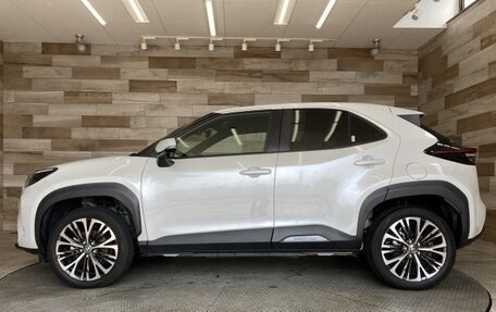 Toyota Yaris Cross, 2022 год, 2 фотография