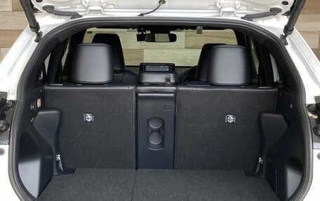 Toyota Yaris Cross, 2022 год, 9 фотография