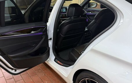 BMW 5 серия, 2017 год, 3 300 000 рублей, 13 фотография