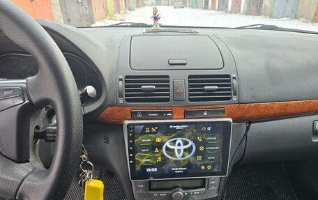 Toyota Avensis III рестайлинг, 2006 год, 750 000 рублей, 8 фотография