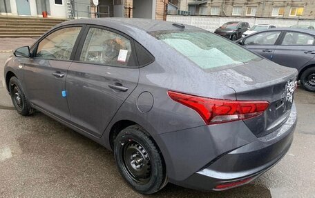 Hyundai Solaris II рестайлинг, 2022 год, 2 400 000 рублей, 4 фотография