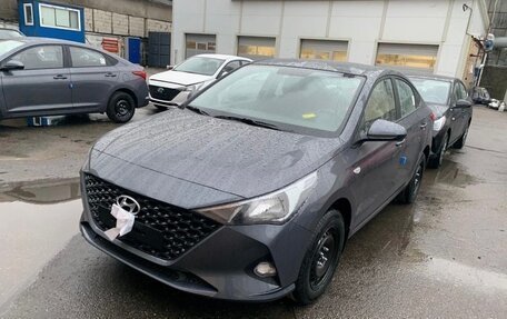 Hyundai Solaris II рестайлинг, 2022 год, 2 400 000 рублей, 2 фотография