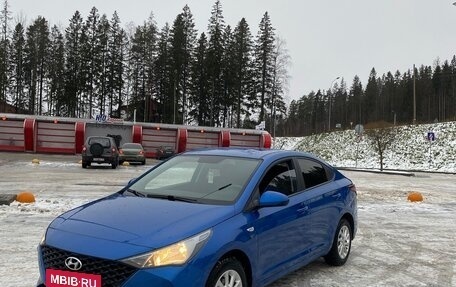 Hyundai Solaris II рестайлинг, 2021 год, 1 500 000 рублей, 3 фотография