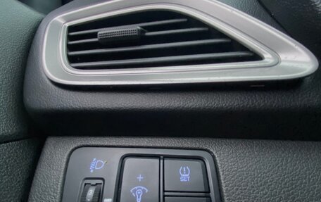 Hyundai Solaris II рестайлинг, 2021 год, 1 500 000 рублей, 25 фотография