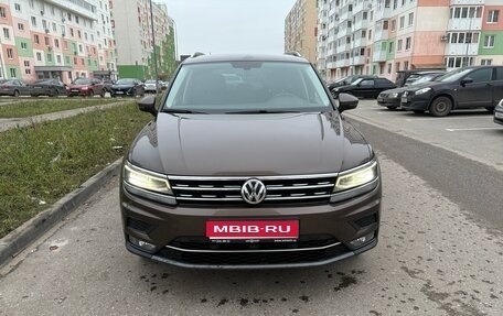 Volkswagen Tiguan II, 2017 год, 2 550 000 рублей, 1 фотография