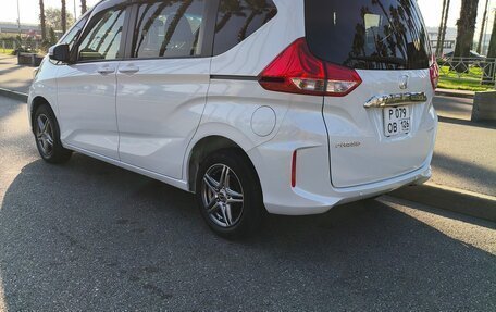 Honda Freed II, 2021 год, 2 400 000 рублей, 5 фотография