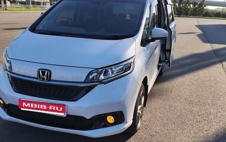 Honda Freed II, 2021 год, 2 400 000 рублей, 13 фотография