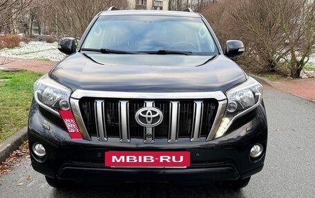 Toyota Land Cruiser Prado 150 рестайлинг 2, 2015 год, 3 650 000 рублей, 6 фотография