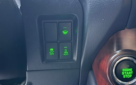 Toyota Land Cruiser Prado 150 рестайлинг 2, 2015 год, 3 650 000 рублей, 18 фотография