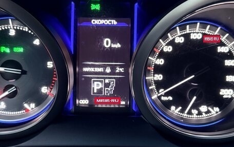 Toyota Land Cruiser Prado 150 рестайлинг 2, 2015 год, 3 650 000 рублей, 17 фотография