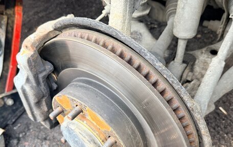 Toyota Land Cruiser Prado 150 рестайлинг 2, 2015 год, 3 650 000 рублей, 32 фотография