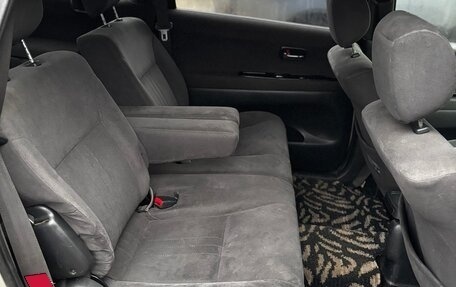 Toyota Gaia, 2003 год, 700 000 рублей, 8 фотография