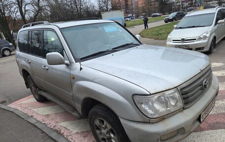 Toyota Land Cruiser 100 рестайлинг 2, 2006 год, 1 500 000 рублей, 2 фотография