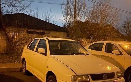 Volkswagen Polo III рестайлинг, 1997 год, 400 000 рублей, 2 фотография