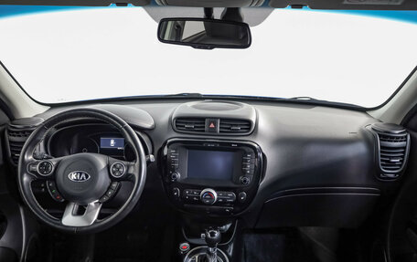 KIA Soul II рестайлинг, 2018 год, 1 589 000 рублей, 8 фотография