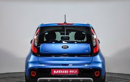 KIA Soul II рестайлинг, 2018 год, 1 589 000 рублей, 5 фотография