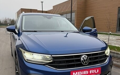 Volkswagen Tiguan II, 2021 год, 3 599 000 рублей, 5 фотография