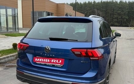 Volkswagen Tiguan II, 2021 год, 3 599 000 рублей, 10 фотография