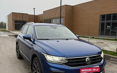 Volkswagen Tiguan II, 2021 год, 3 599 000 рублей, 9 фотография