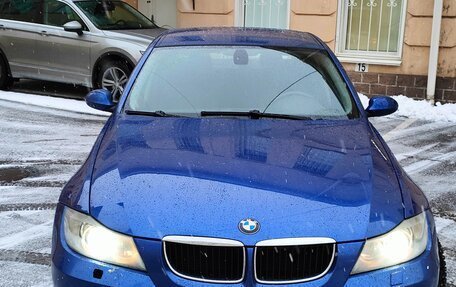 BMW 3 серия, 2007 год, 1 050 000 рублей, 3 фотография